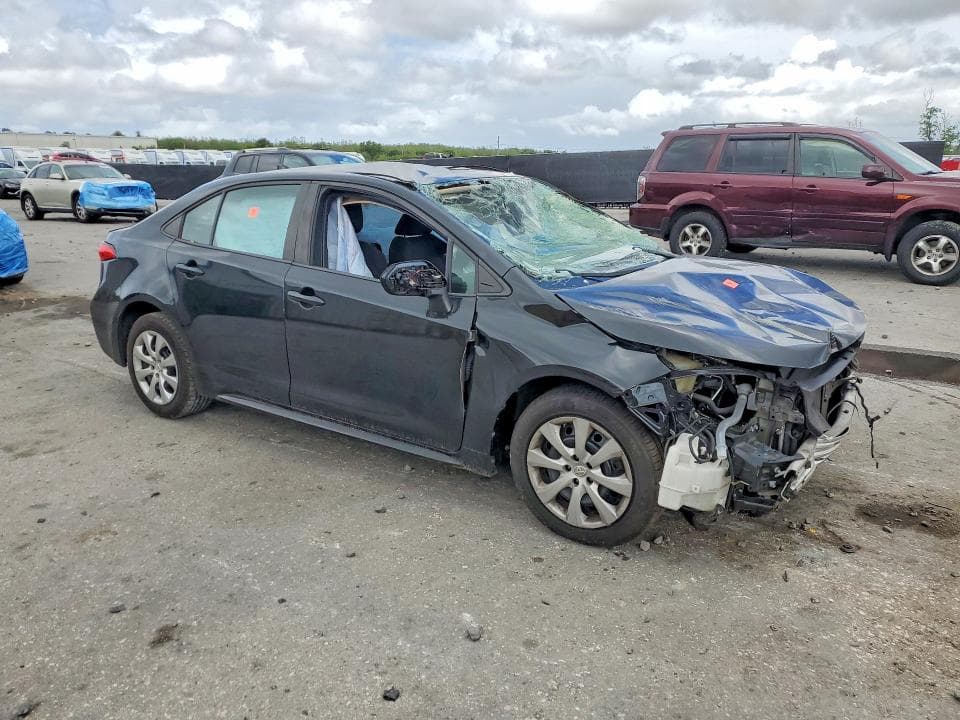 2020 TOYOTA COROLLA LE 4