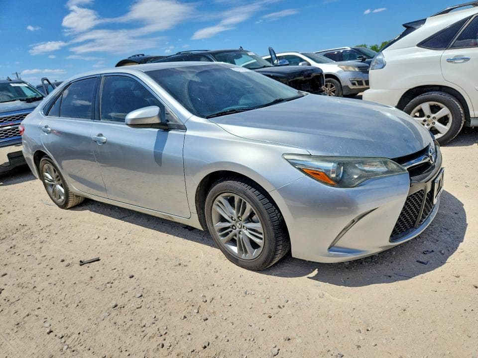 2017 TOYOTA CAMRY SE SE 4