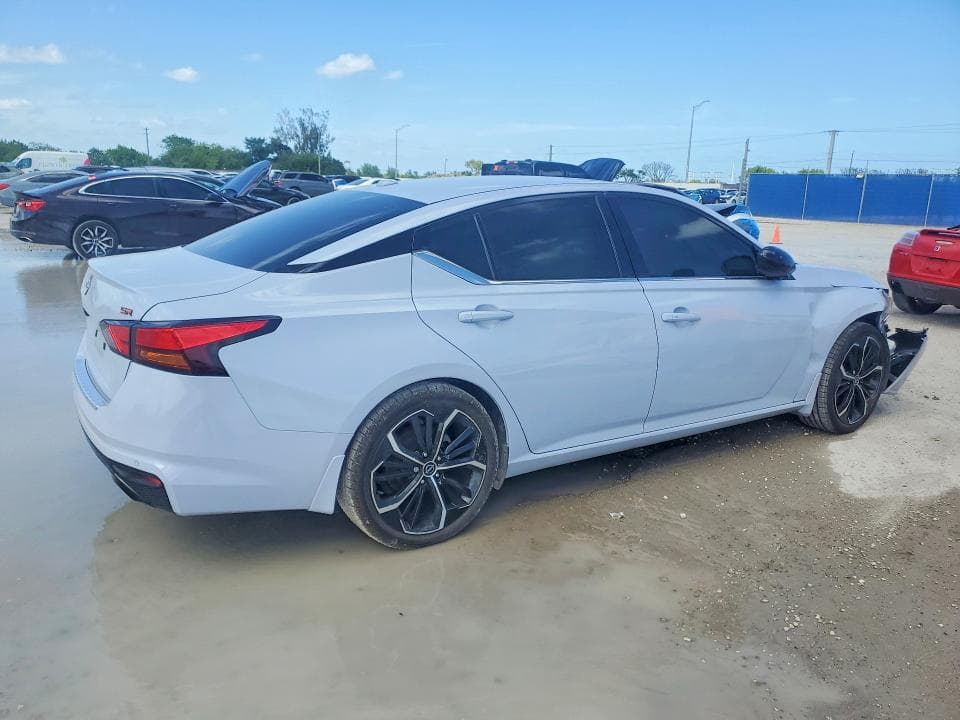 2023 NISSAN ALTIMA 2.5 SR 3