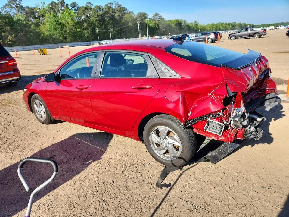 2025 HYUNDAI ELANTRA SE SE 3