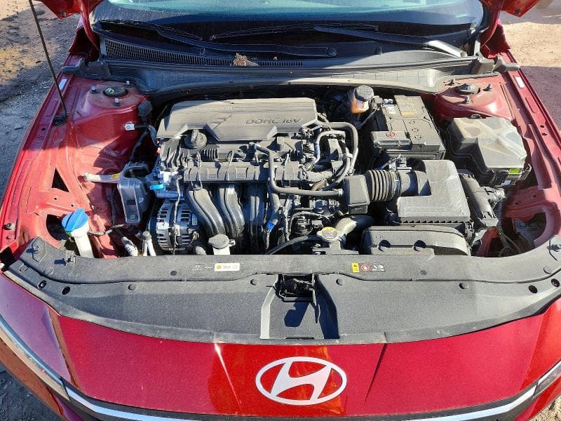 2025 HYUNDAI ELANTRA SE SE 12