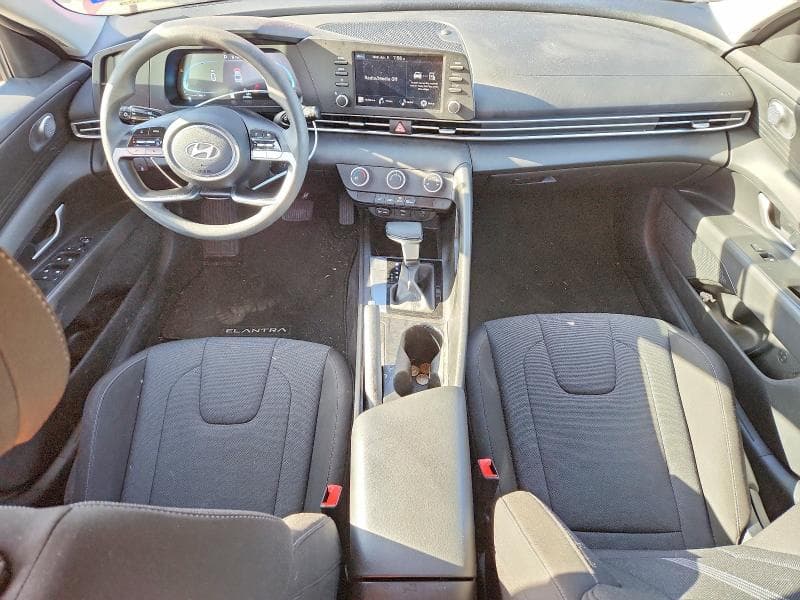 2025 HYUNDAI ELANTRA SE SE 9