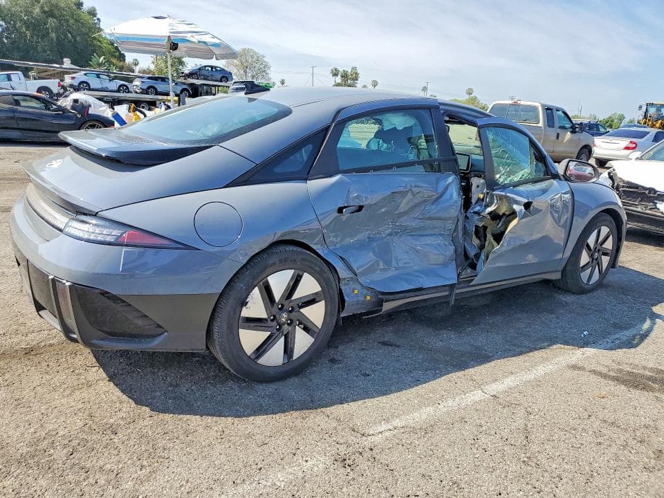 2025 HYUNDAI IONIQ 6 SE 3
