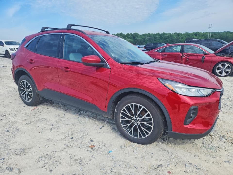 2024 FORD ESCAPE 4