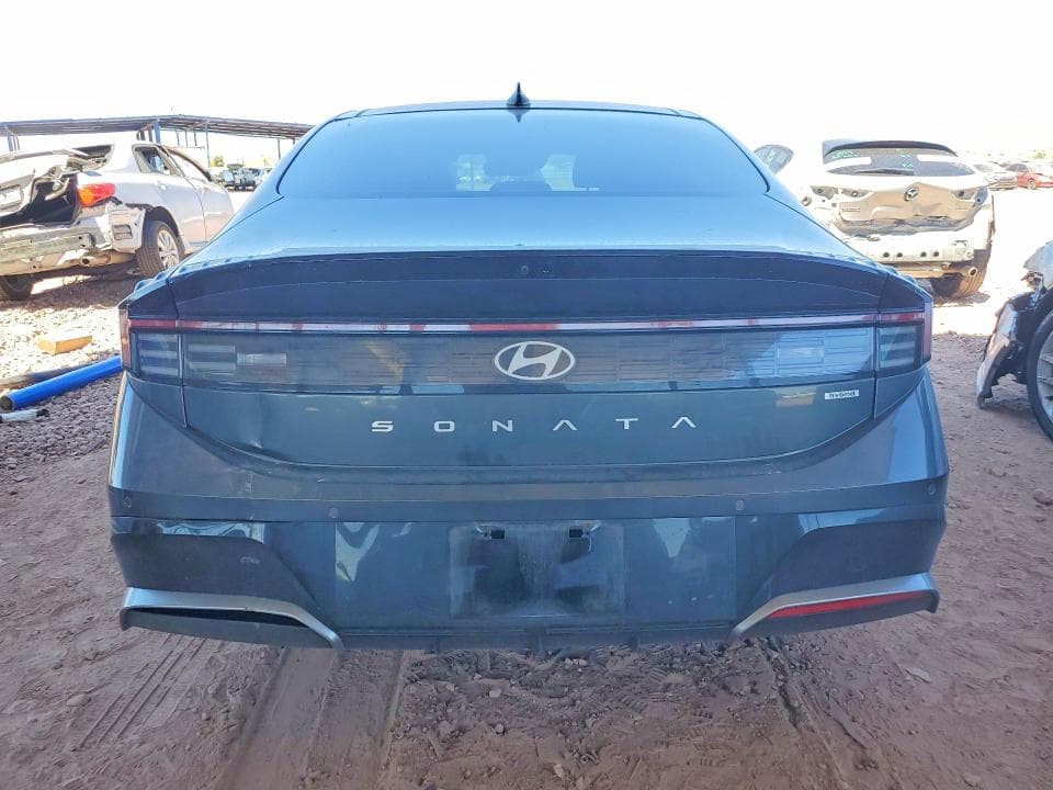 2025 HYUNDAI SONATA HYBRID LIMITED 6
