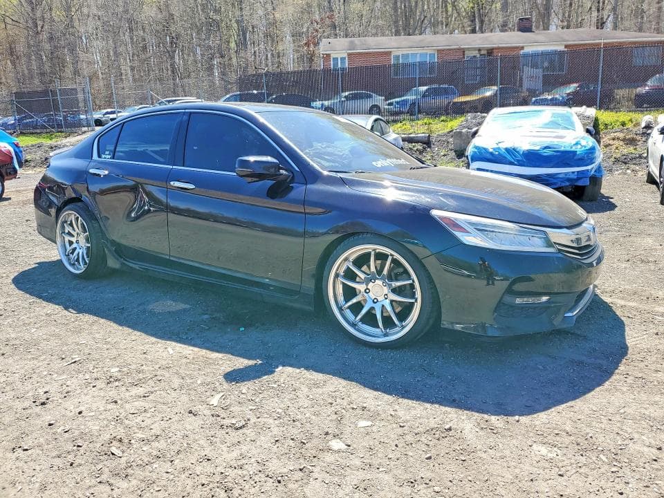 2017 HONDA ACCORD TOURING 4