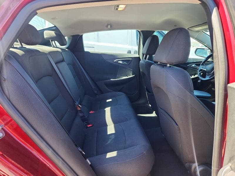 2017 CHEVROLET MALIBU LT 10