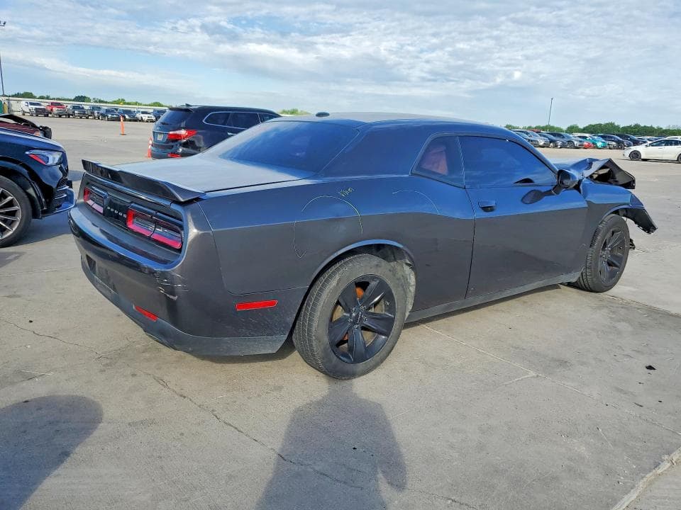 2018 DODGE CHALLENGER SXT 3