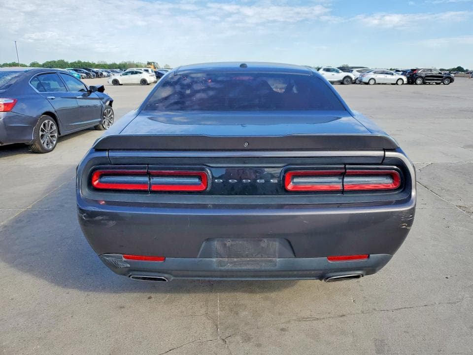 2018 DODGE CHALLENGER SXT 6