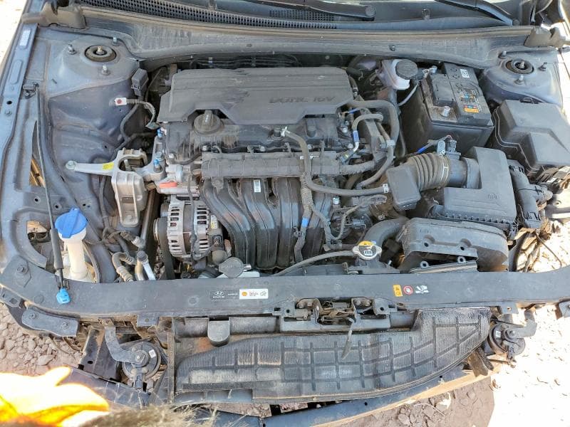 2024 HYUNDAI ELANTRA SEL 11