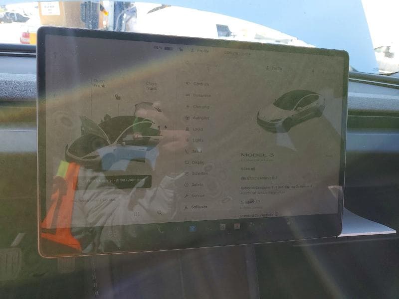 2025 TESLA MODEL 3 9