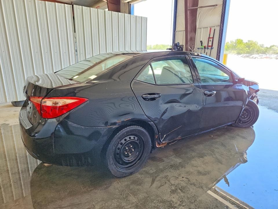 2018 TOYOTA COROLLA LE LE 3