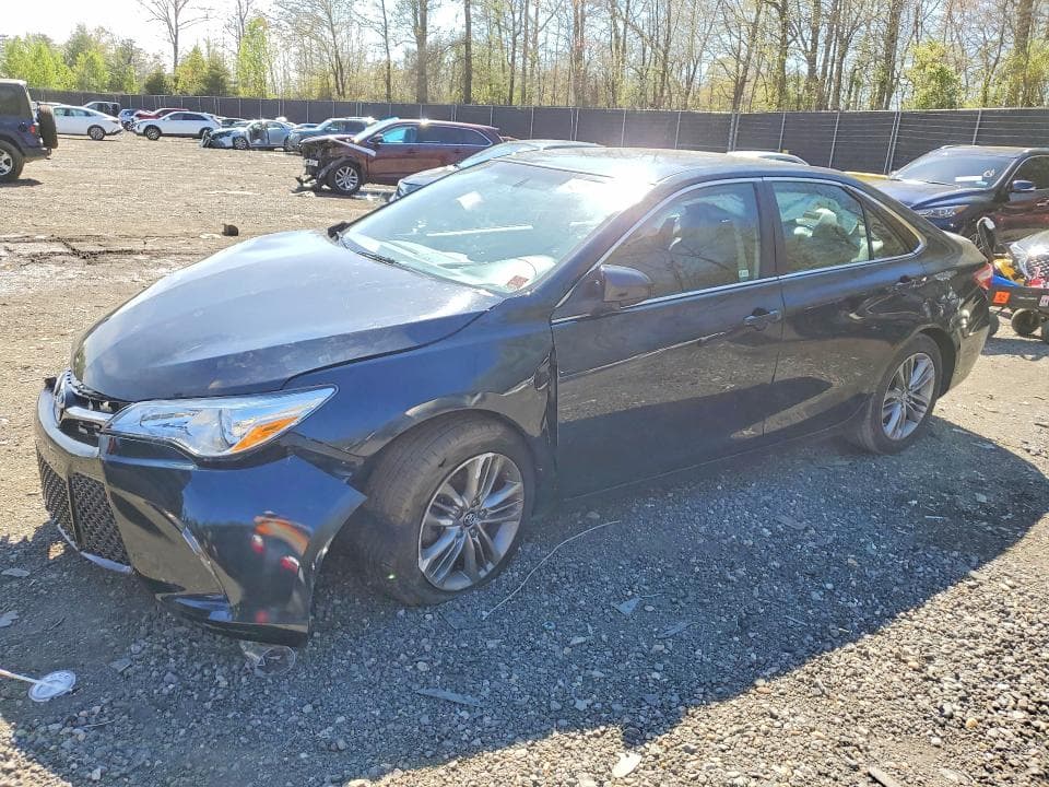 2017 TOYOTA CAMRY SE - 1