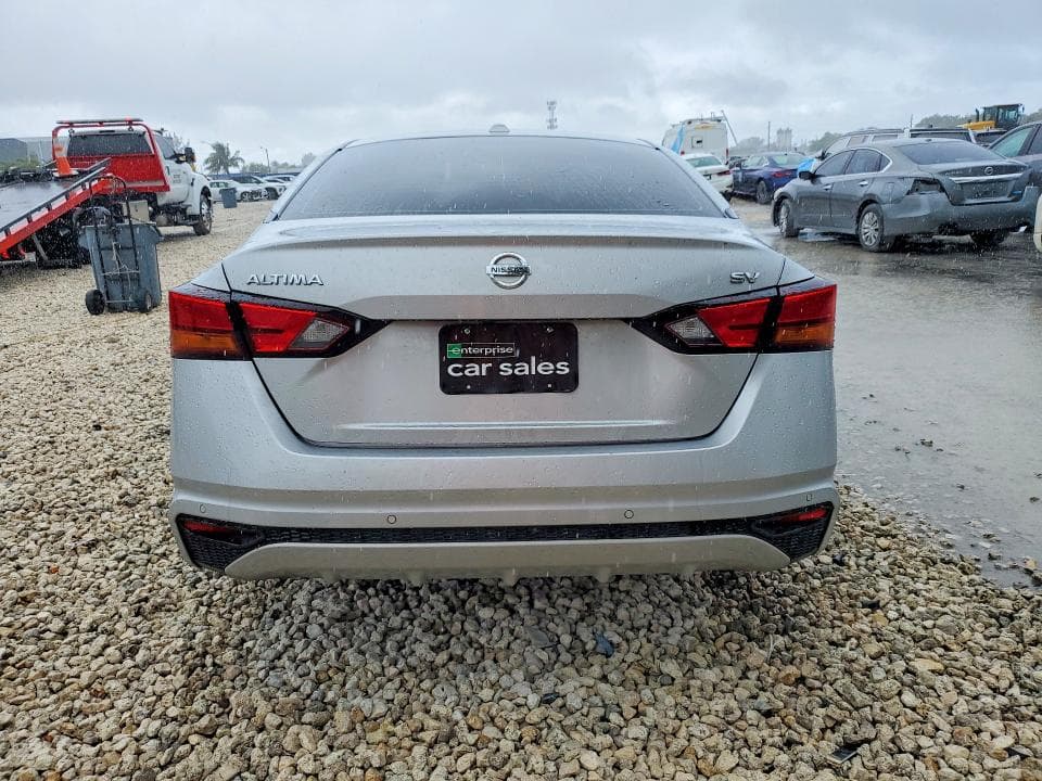 2021 NISSAN ALTIMA 2.5 SV 6