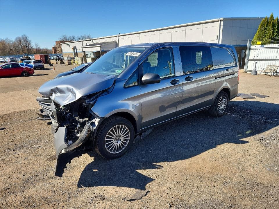 2023 MERCEDES-BENZ METRIS
