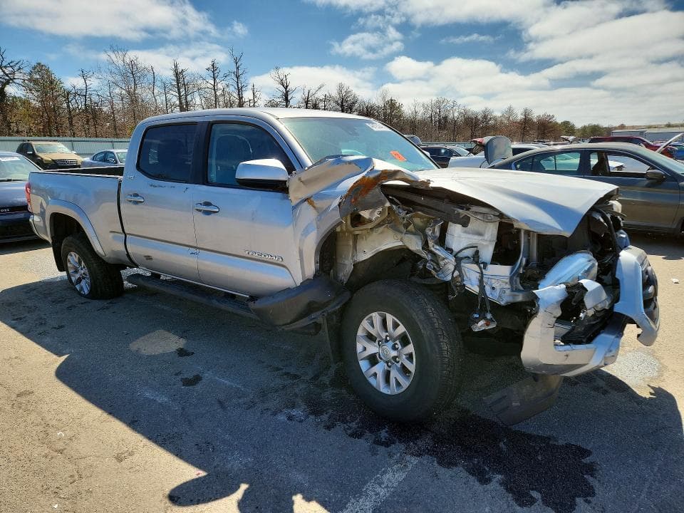 2019 TOYOTA TACOMA SR5 V6 4