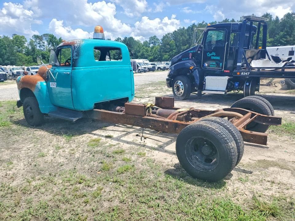 1953 CHEVROLET 6500XD 2