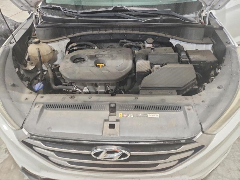 2017 HYUNDAI TUCSON SE 12
