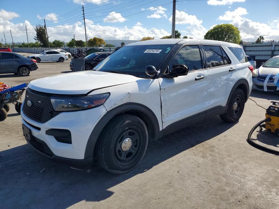 2021 FORD EXPLORER 1