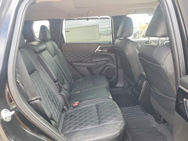 2023 MITSUBISHI OUTLANDER SEL 11