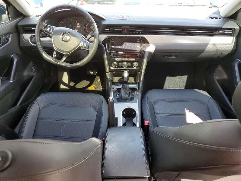 2022 VOLKSWAGEN PASSAT SE 8