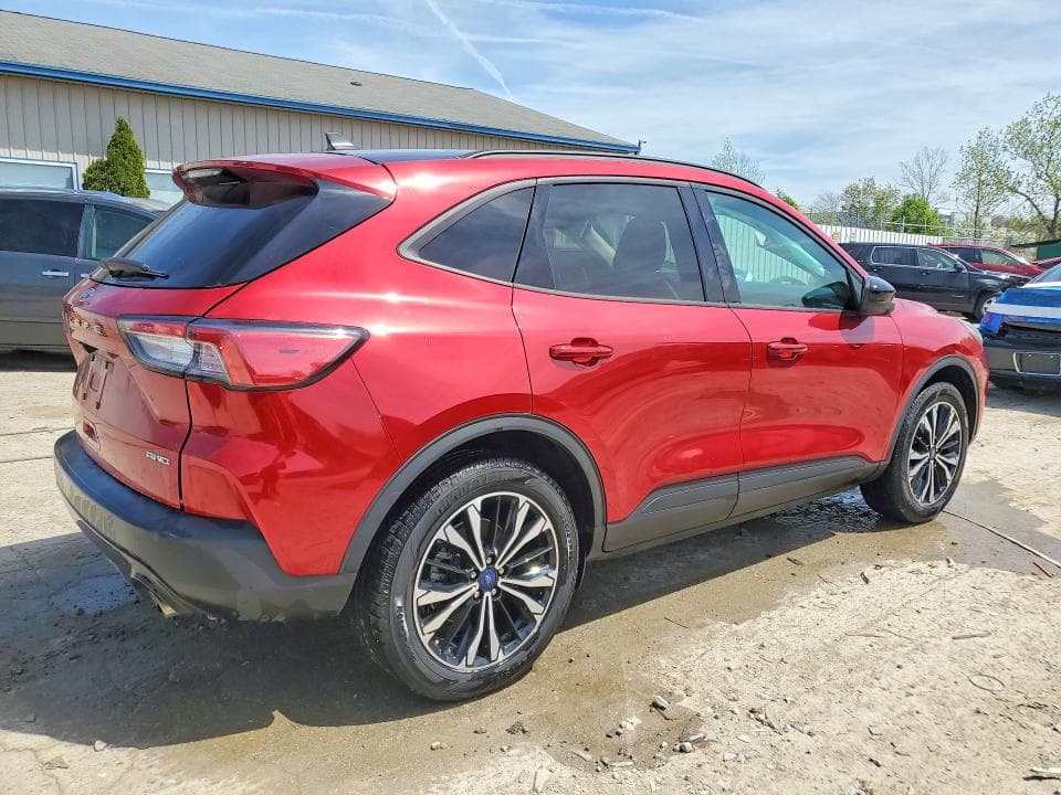 2021 FORD ESCAPE SE 3