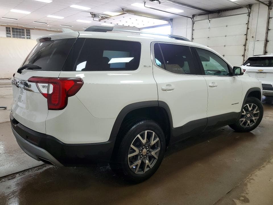 2023 GMC ACADIA SLT 3