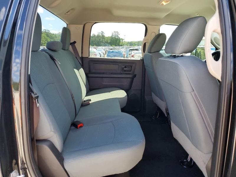 2018 RAM 2500 ST ST 10