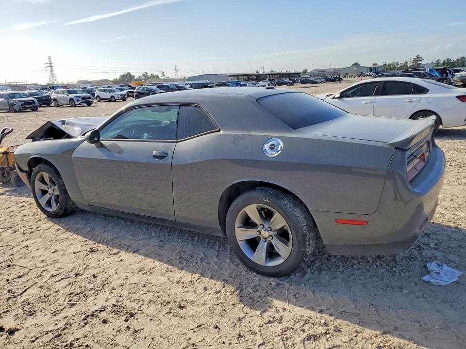 2019 DODGE CHALLENGER SXT 2