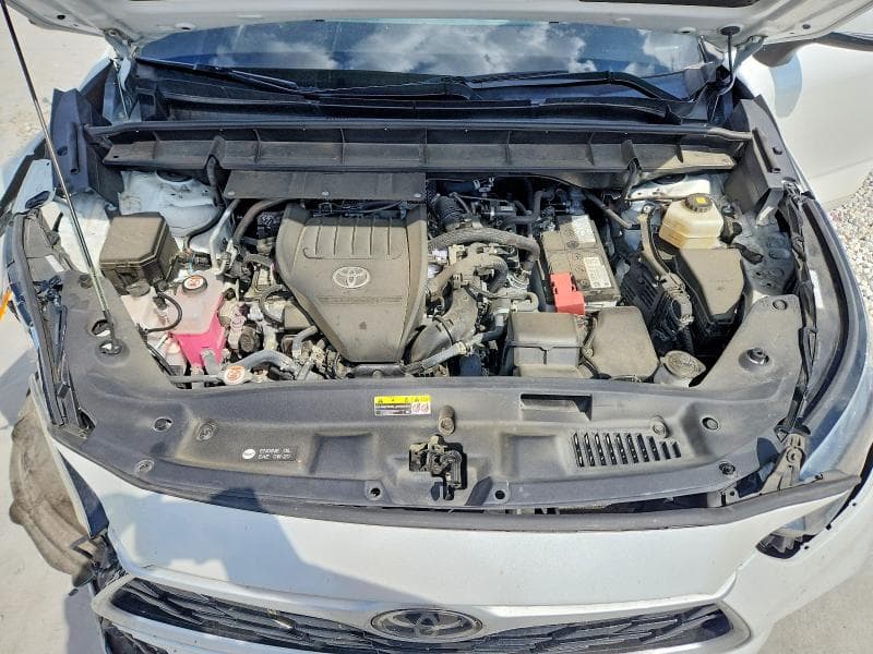 2023 TOYOTA HIGHLANDER XLE 12