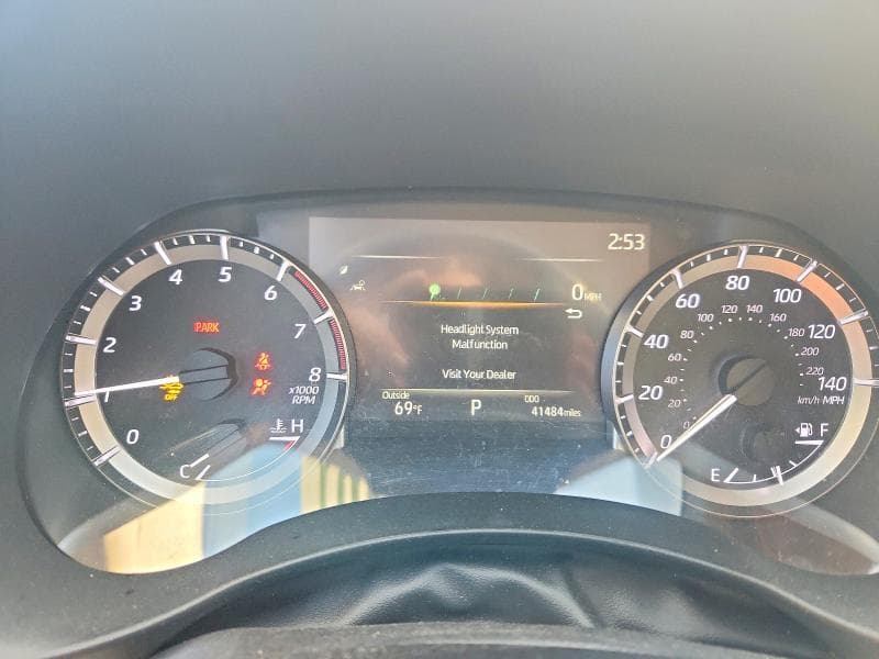 2023 TOYOTA HIGHLANDER XLE 9