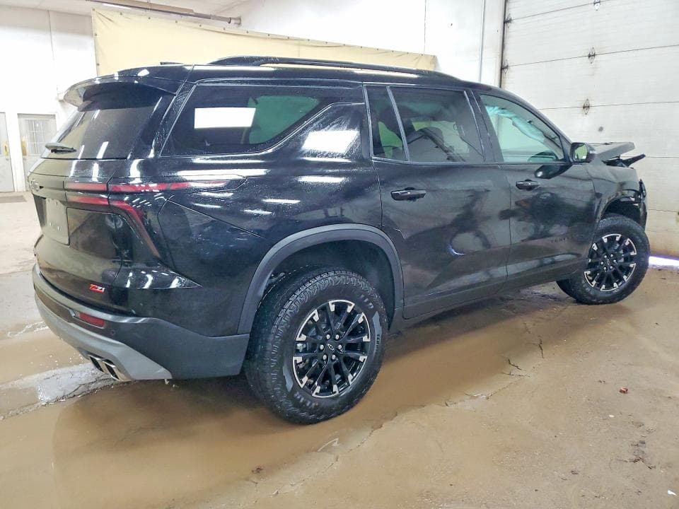 2025 CHEVROLET TRAVERSE Z71 3