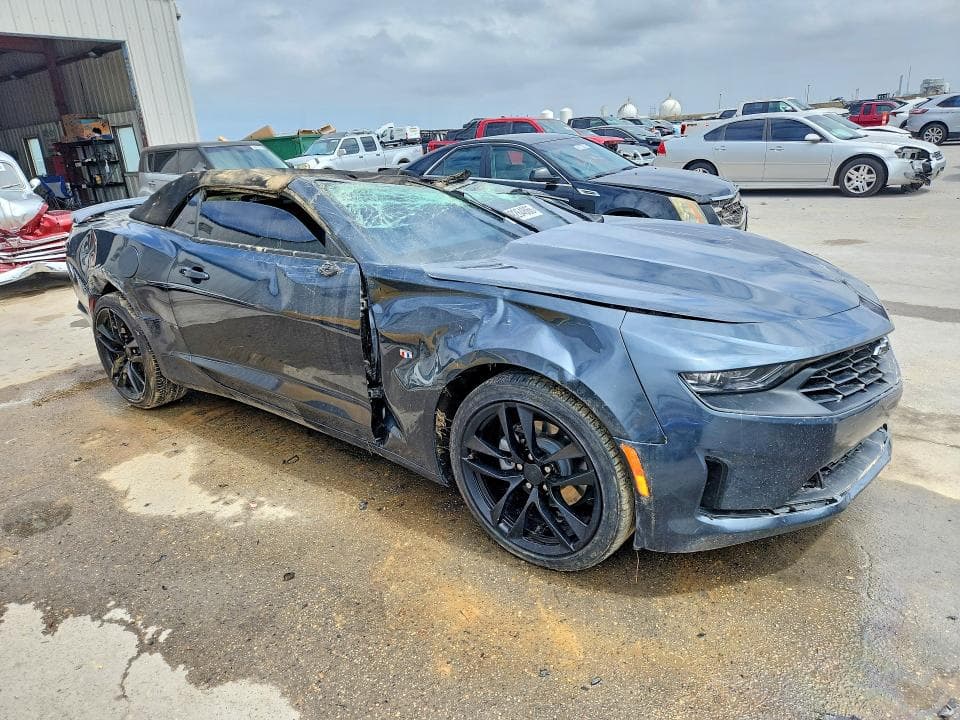 2023 CHEVROLET CAMARO LT 4