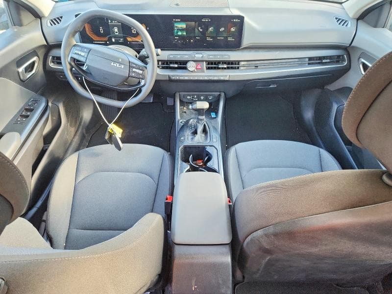2025 KIA K4 LX 8