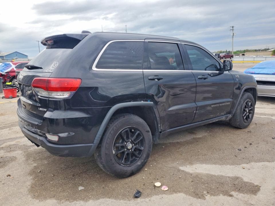 2018 JEEP GRAND CHEROKEE LAREDO 3