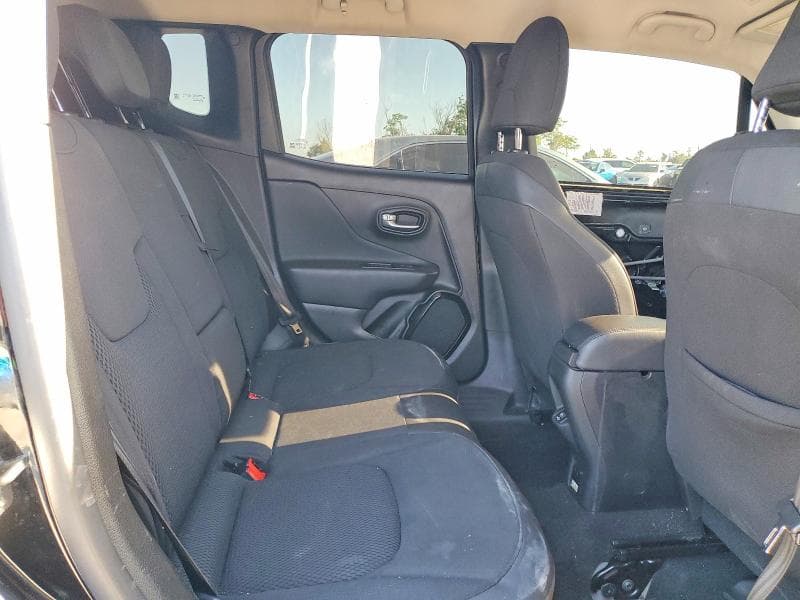 2018 JEEP RENEGADE LATITUDE 11