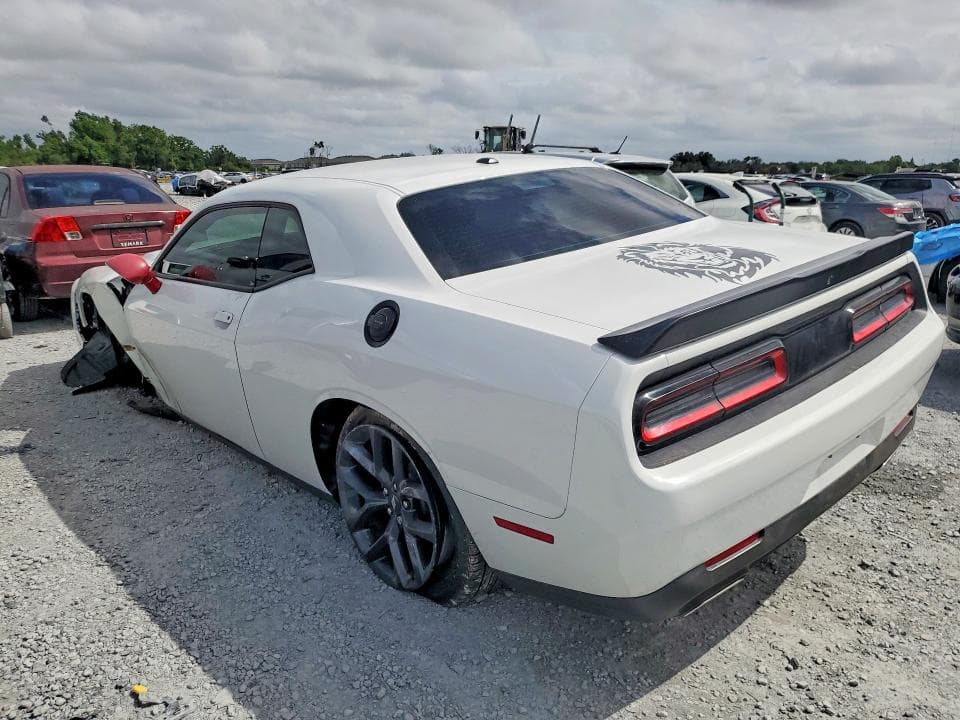 2023 DODGE CHALLENGER SXT 2