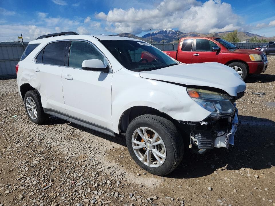 2017 CHEVROLET EQUINOX LT 4