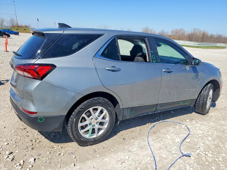 2024 CHEVROLET EQUINOX LT LT 3