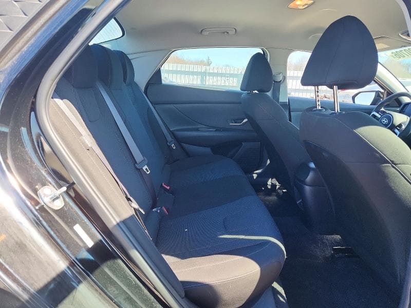 2025 HYUNDAI ELANTRA SE 10