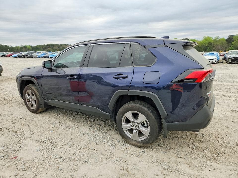 2025 TOYOTA RAV4 XLE 2