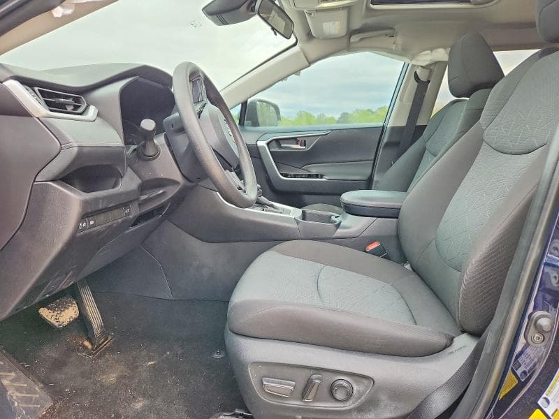 2025 TOYOTA RAV4 XLE 7