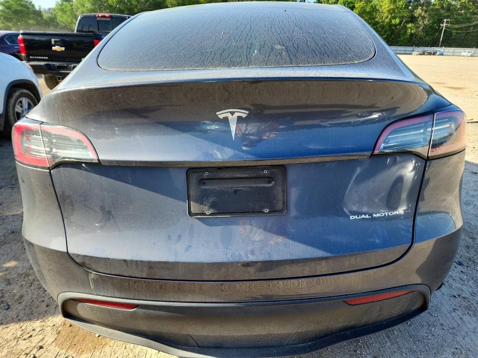 2023 TESLA MODEL Y 6