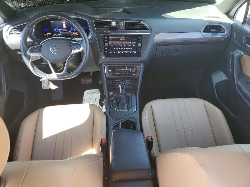 2022 VOLKSWAGEN TIGUAN SE 8