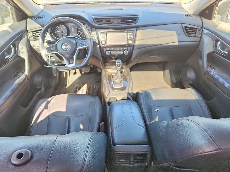 2017 NISSAN ROGUE SL 8