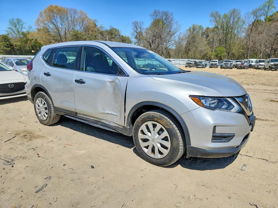 2020 NISSAN ROGUE S 4