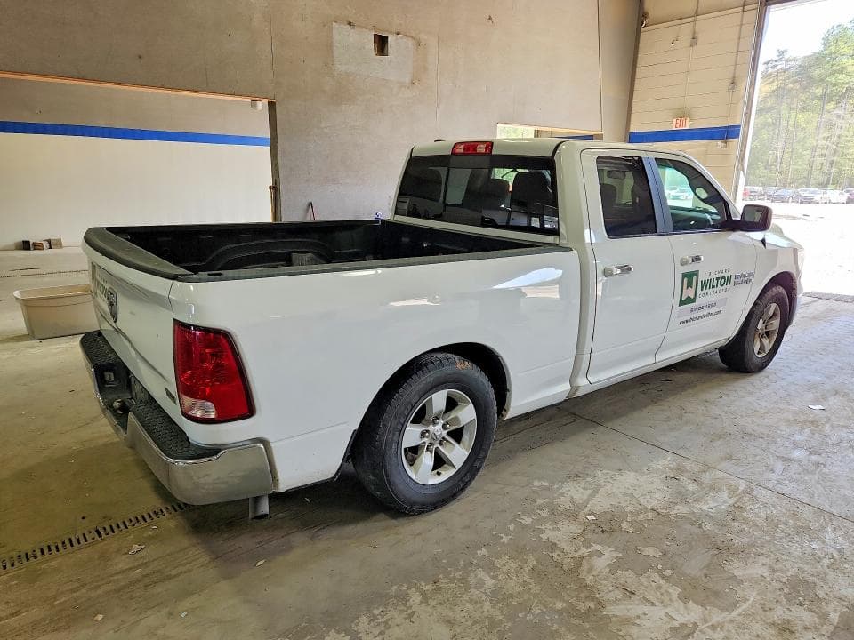 2017 RAM 1500 SLT SLT 4