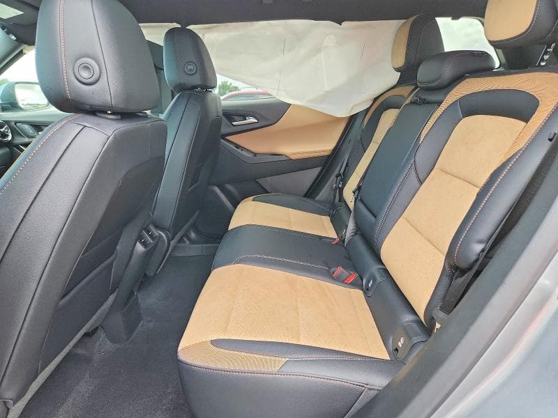 2025 CHEVROLET EQUINOX ACTIV 11