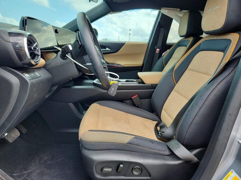 2025 CHEVROLET EQUINOX ACTIV 7