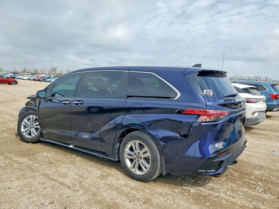 2021 TOYOTA SIENNA XSE XSE 2